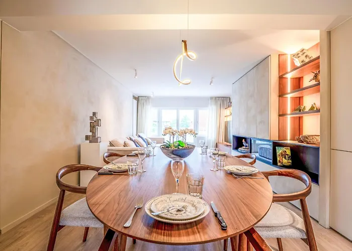 Morgengave I By Interhome Le Coq